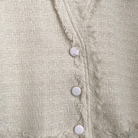 Beautiful jacket - Picture 4 of 7